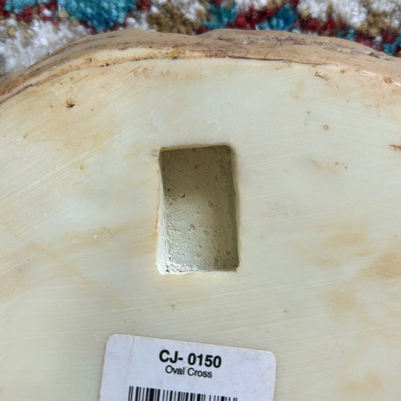 Large Spiritual Harvest Oval Cross - Picture 4 of 6